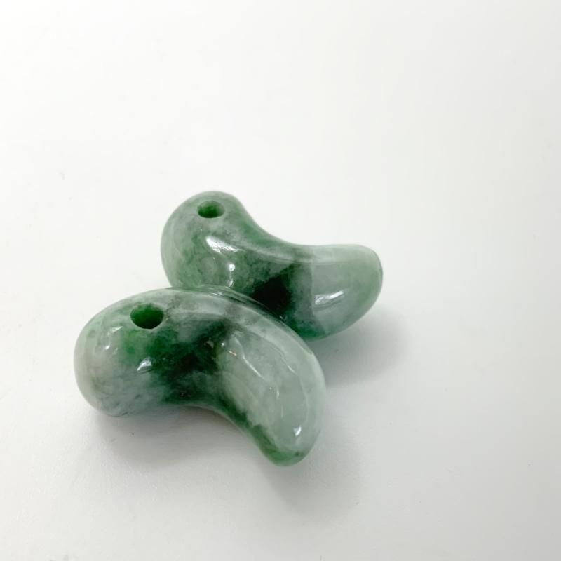 糸魚川翡翠 勾玉 蝶型/双子型 SAランク 】 国産 天然石 糸魚川産翡翠