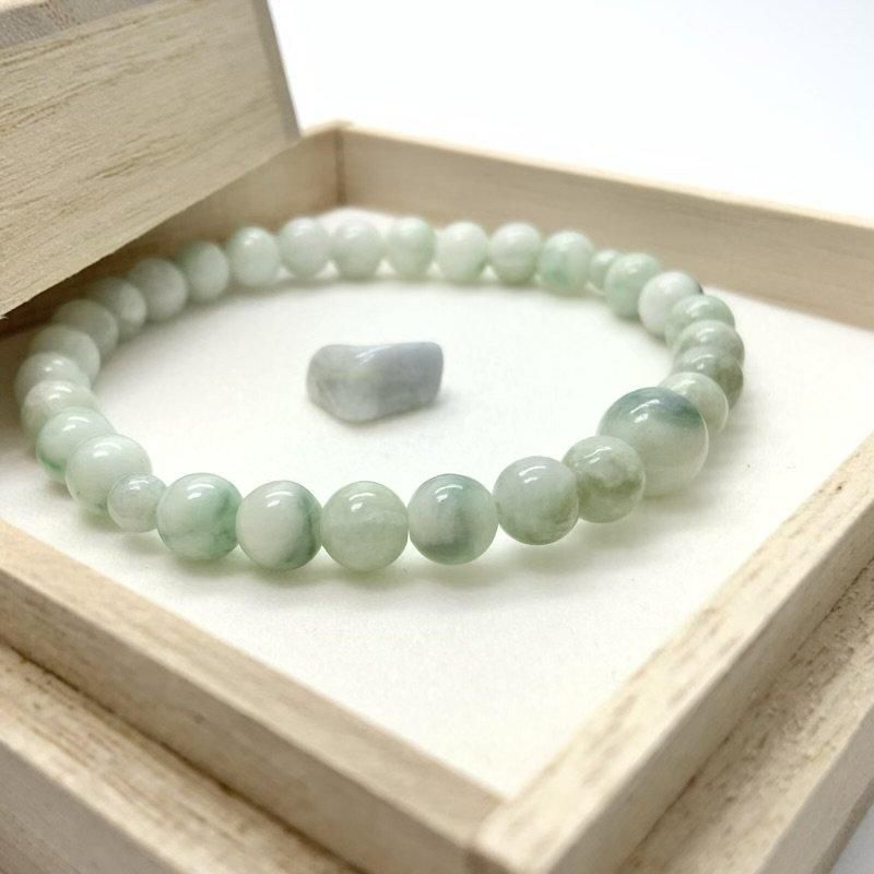 糸魚川翡翠 ブレスレット 6mm玉 端材付 】 糸魚川産翡翠 限定 一点物