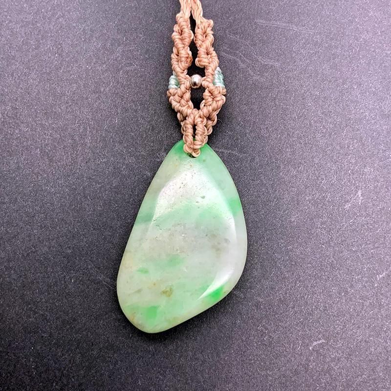 糸魚川翡翠タンブル マクラメ編みペンダント 】 | めのうの店川島
