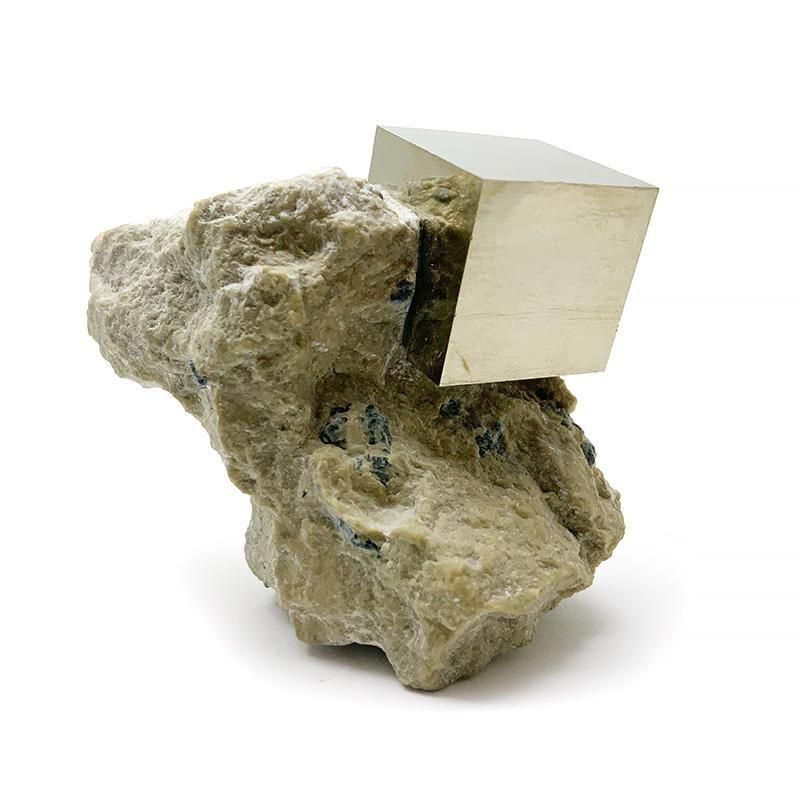 パイライト 原石（立方体結晶付き母岩） 】 | めのうの店川島【公式