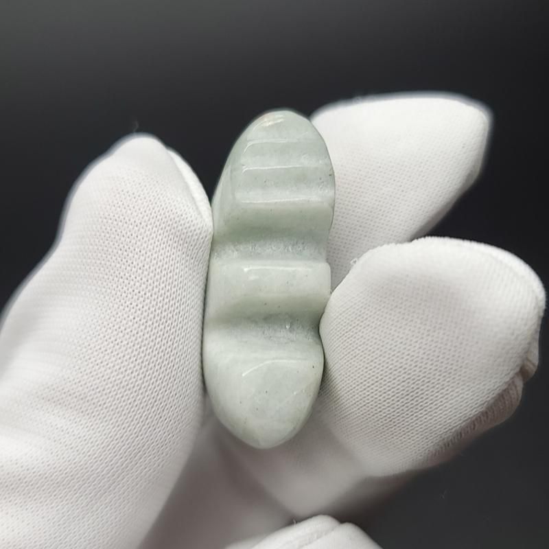 糸魚川翡翠 勾玉 大 獣型 】 | めのうの店川島【公式通販】創業明治10年