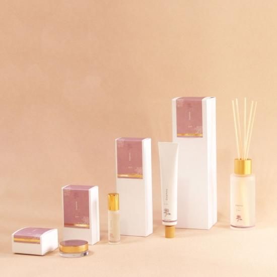 季節限定】 PERFUMERS ハンド＆ボディクリーム （ダフネ） - inimu