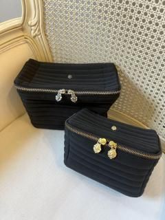 Outlet - Vaqutauxjapan（ヴァクトージャパン大阪ギャラリー公式サイト）