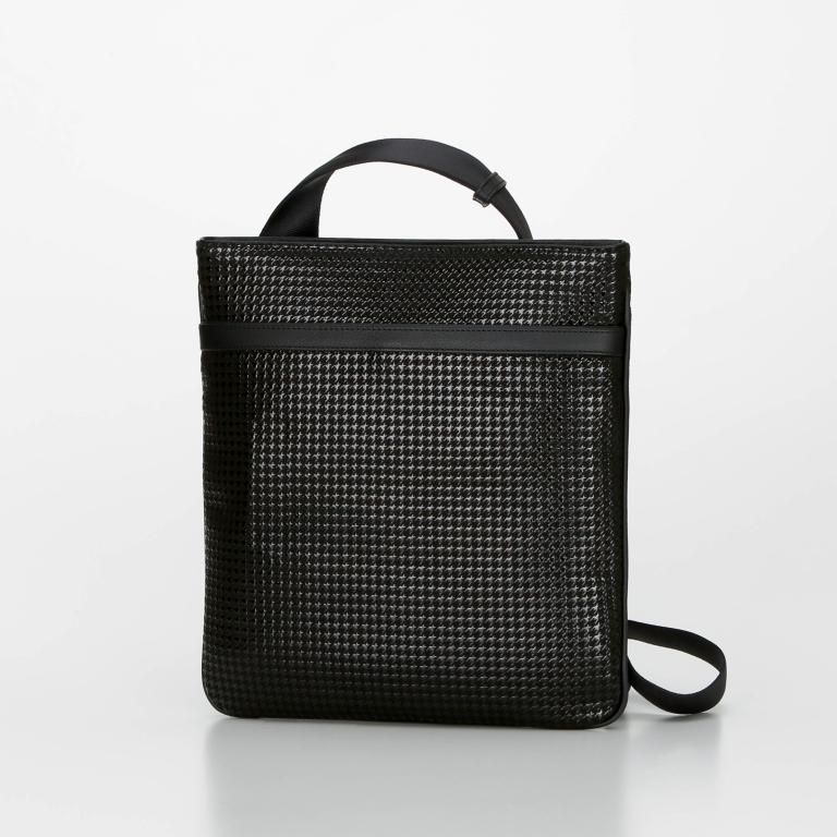 隼人 H-12ショルダーバッグ［黒地×黒漆］：印傳屋公式オンライン