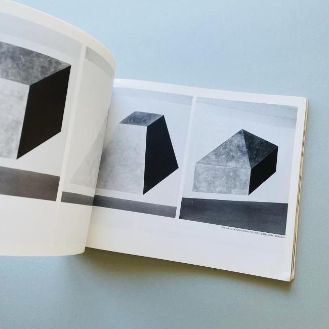 SOL LEWITT WALL DRAWINGS 1968 - 1984 ソル・ルウィット