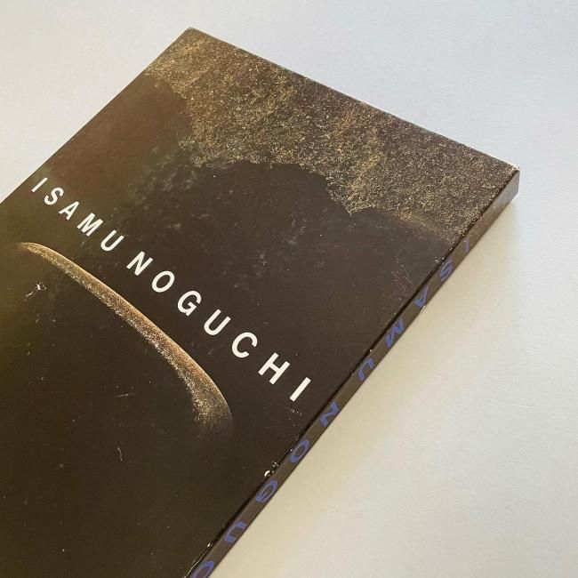 イサム・ノグチ あかりと石の空間 ISAMU NOGUCHI