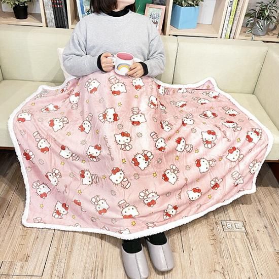 サンリオ ハローキティ あったかハーフケット フランネル ひざ掛け
