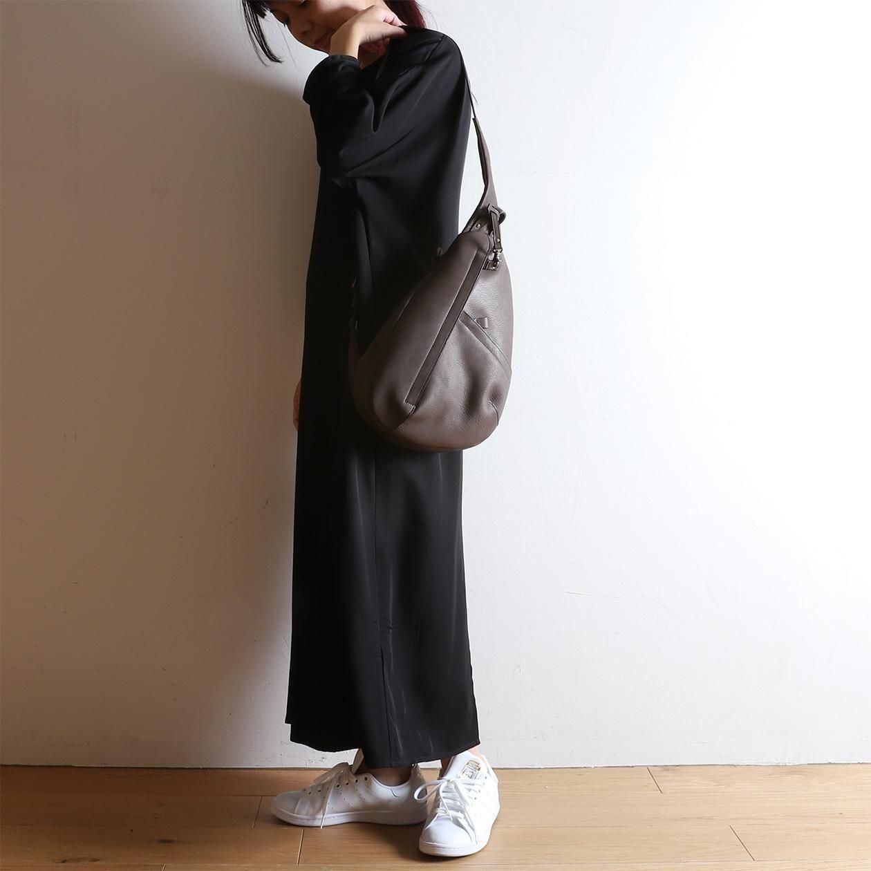 本革ボディバッグ 小サイズ | 7259R - B.stuff online store