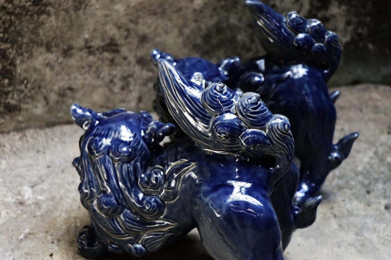 変形一色シーサー | 3号 - 育陶園 やちむんの窯元｜沖縄の陶器 和食器