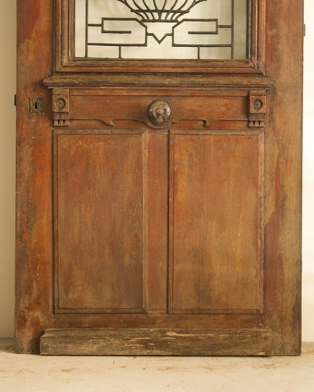 クラシカルなアイアンドア トラディショナルなフレンチアンティーク