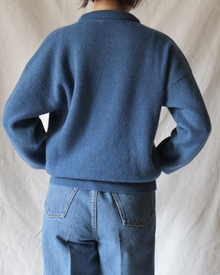 Cristaseya：PADDED COLLAR CASHMERE SWEATER - BLUE - ORANN ONLINE SHOP