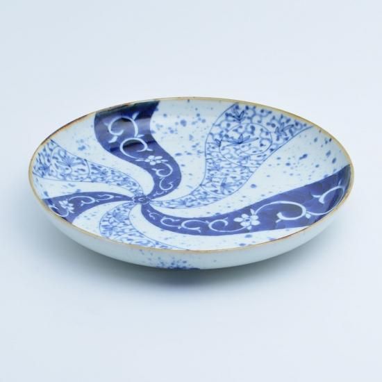 唐草流水 8寸皿 | 美しい食卓 - 有田焼のまるぶんオンラインストア