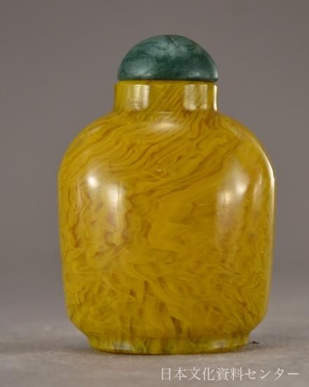 F1 皇族用の鼻煙壺(18世紀・乾隆ガラス)