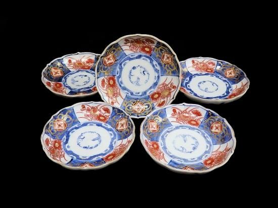 古伊万里 染錦 描分菊に七宝紋図 4寸皿 5枚セット