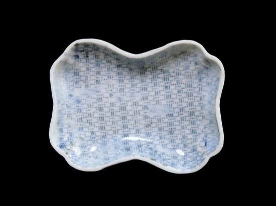 古伊万里 染付 型刷印判 幾何学文様図 糸巻形変形皿 江戸期