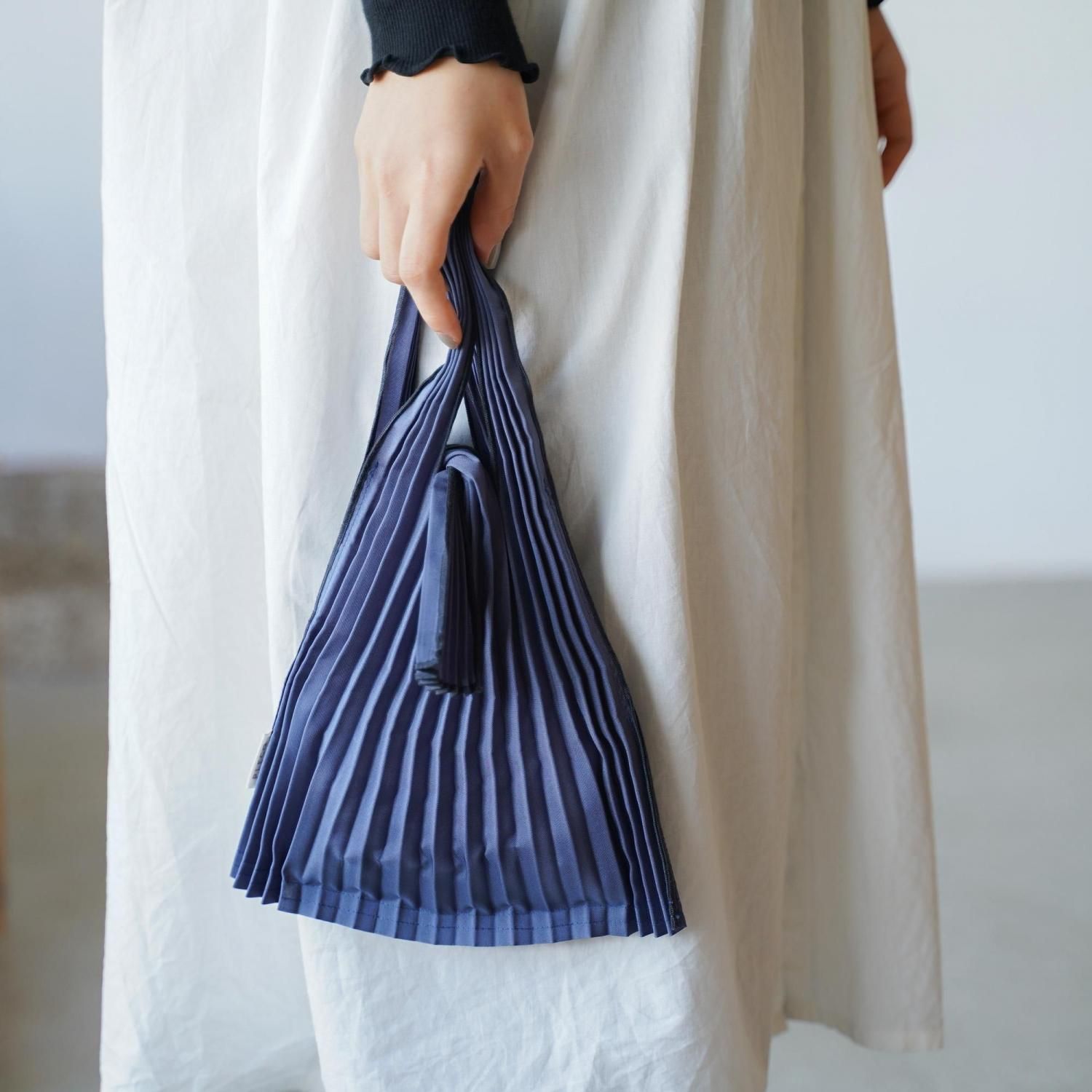 お出かけの時のサブバッグにもオススメ 【kna plus】PLECO S - SAVA!STORE