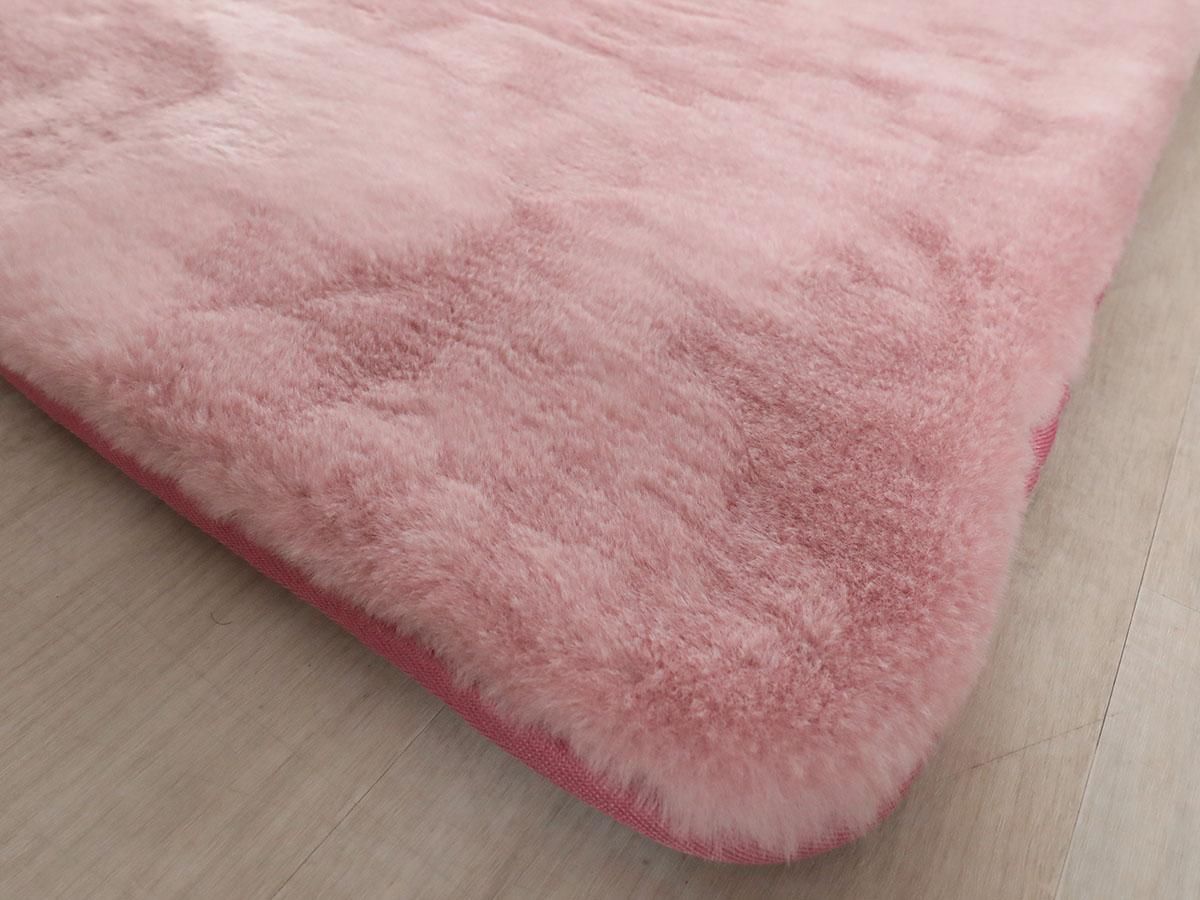 厚さ23mmの低反発素材を使用！クッション性抜群のラグ『ケリー2 ピンク