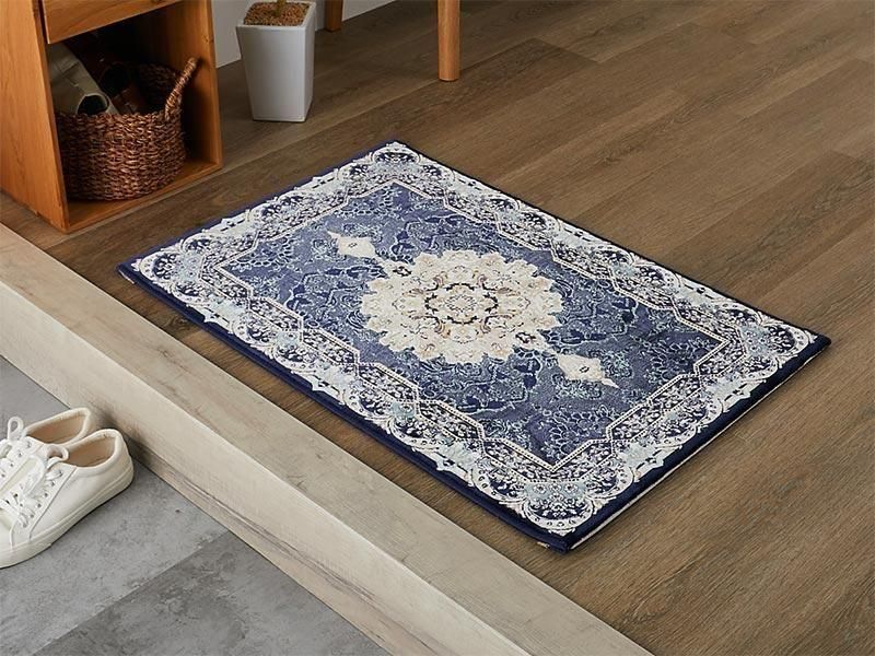 デザインが浮き立つ豪華な織。世界最高レベルの超高密度で織られた