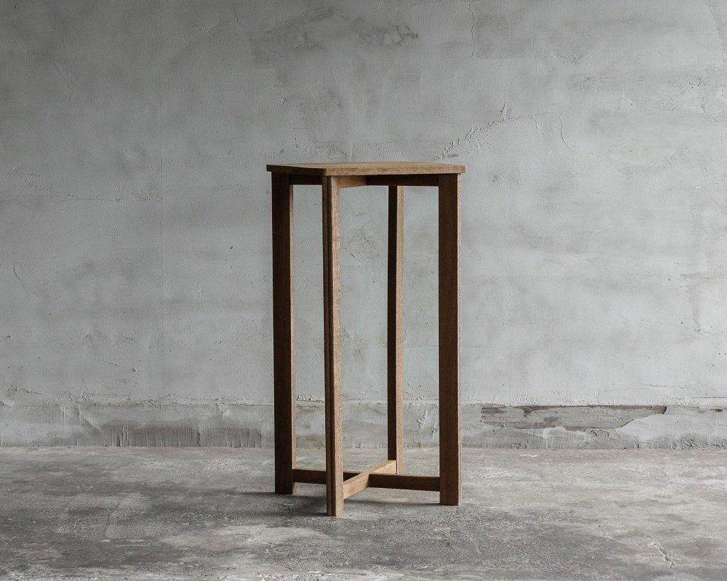 楢の展示台 アンティークFUNNEL