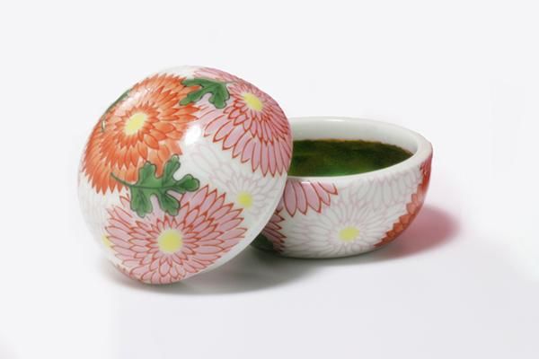 数量限定】小町紅 おでかけセット 2024 - 伊勢半HD【公式】 伊勢半 紅