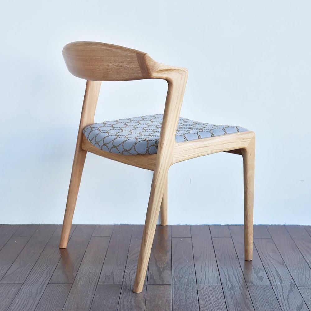 ユナ セミアームチェア/ミナペルホネンtambourine/ オーク｜三島家具