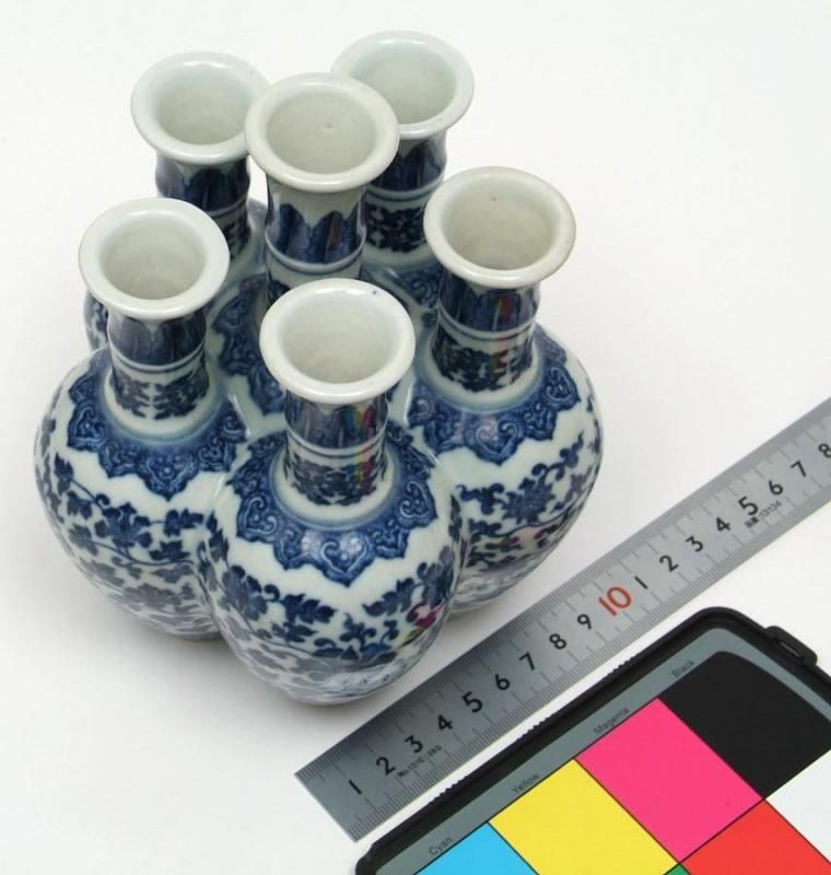 景徳鎮 青花纏枝花卉紋六連瓶 【一品物】 - 書道用具専門店 西本皆文堂