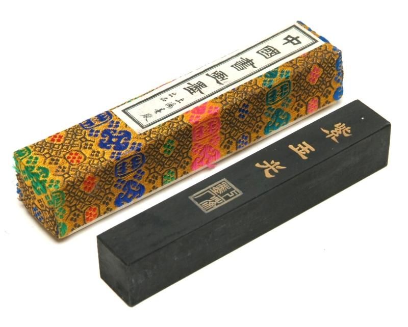 旧墨 紫玉光 (四角) 1/8型 上海墨廠 - 書道用具専門店 西本皆文堂