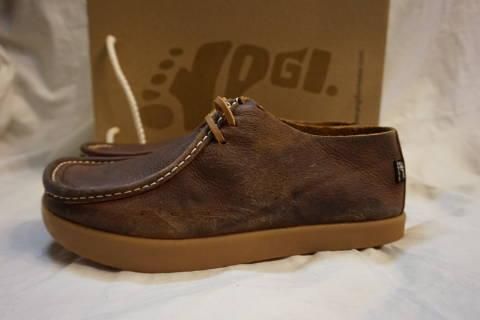 Yogi Footwear』(ヨギーフットウェア) ウイラード タンブレッド