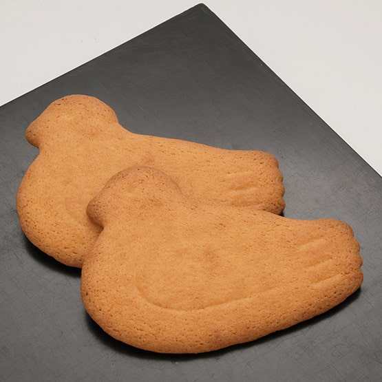 日本直送」鎌倉豊島屋 鳩サブレー 6枚入り - Weee!