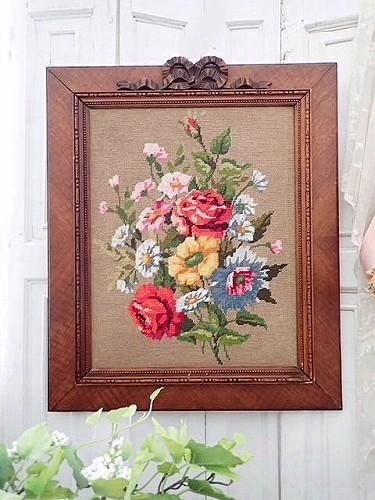 リボン彫刻フレーム 薔薇刺繍額 - 薔薇と天使のアンティーク