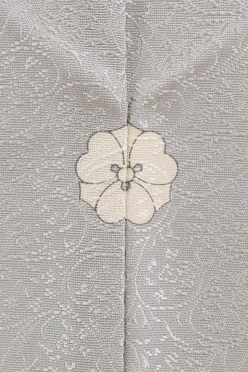 銀座【C-2950】染一ッ紋 色無地 グレー系 花唐草の地紋（落款入