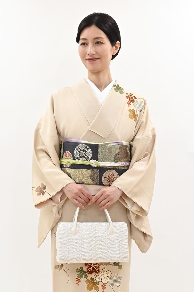 G-3129】衿秀製 利休バッグ 組織り 白色×銀色 - 銀座きもの青木｜長く