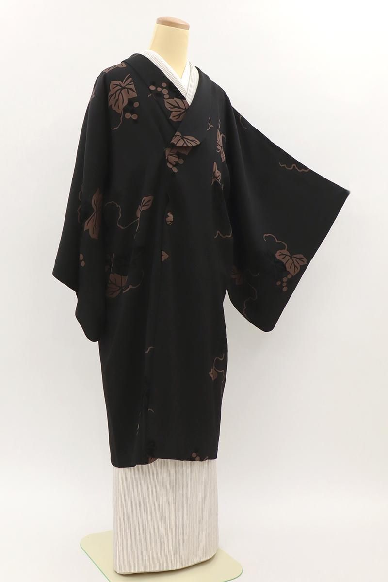 銀座【E-2154】輪奈ビロード 和装コート 黒色 山葡萄の図 :身丈99.5/裄