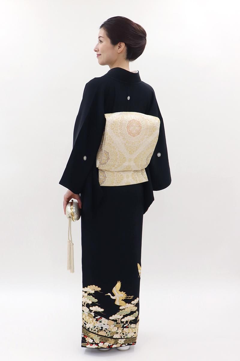 銀座【B-3910】染五ッ紋 総刺繍 黒留袖 四季花に鶴の図 :身丈157/裄67