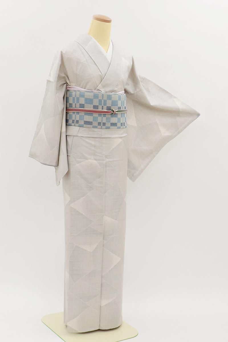 銀座【A-4055】白大島紬 灰白色 幾何文 :身丈156/裄68 - 銀座きもの