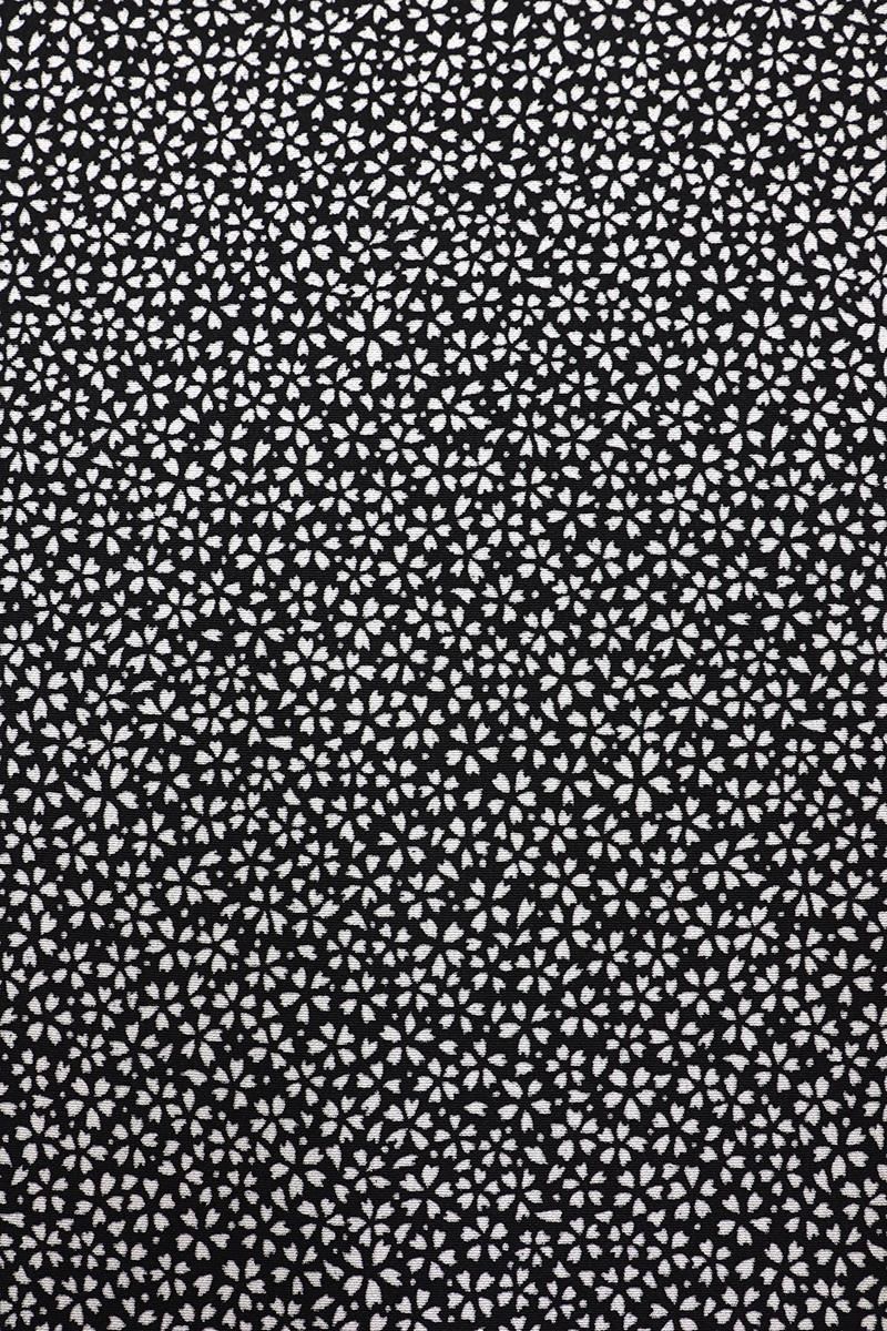 銀座【D-3699】小紋 黒色 桜文（反端付） :身丈156/裄65.5/広め - 銀座