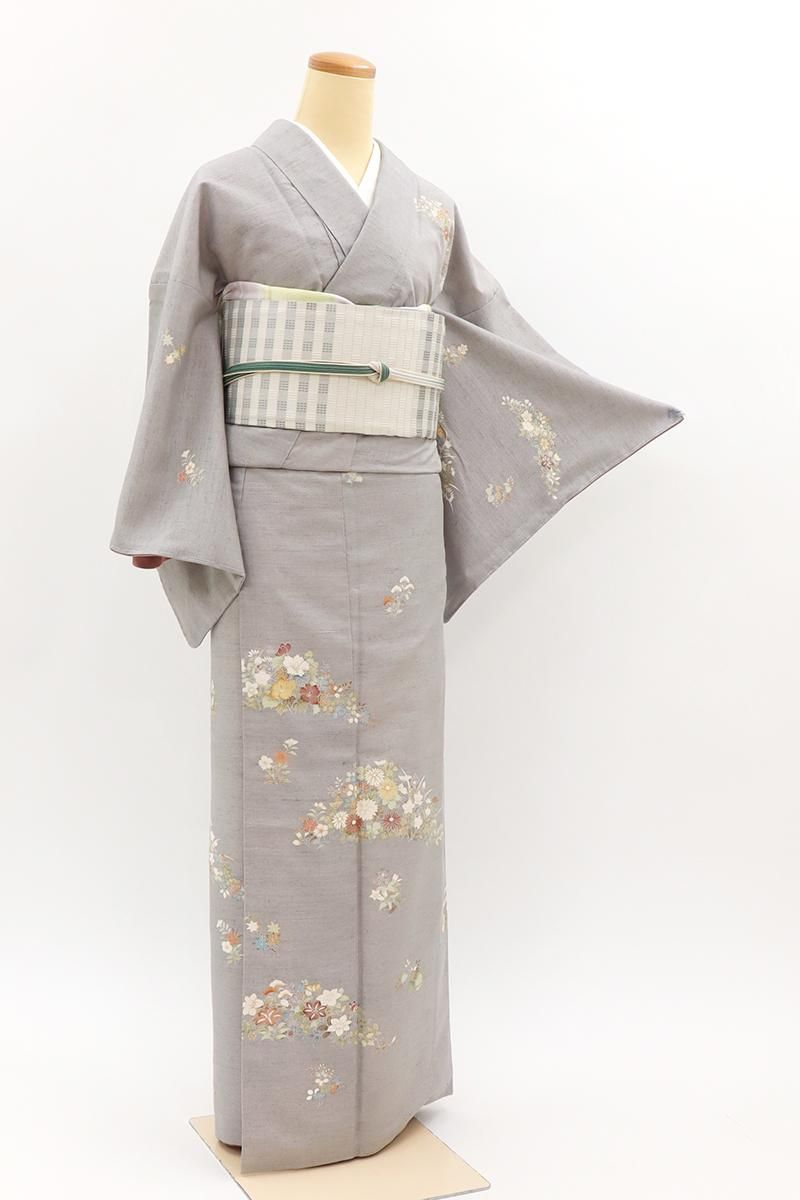 銀座【B-4009】結城紬 はたおり娘 付下げ 銀鼠色 秋草の図（証紙付