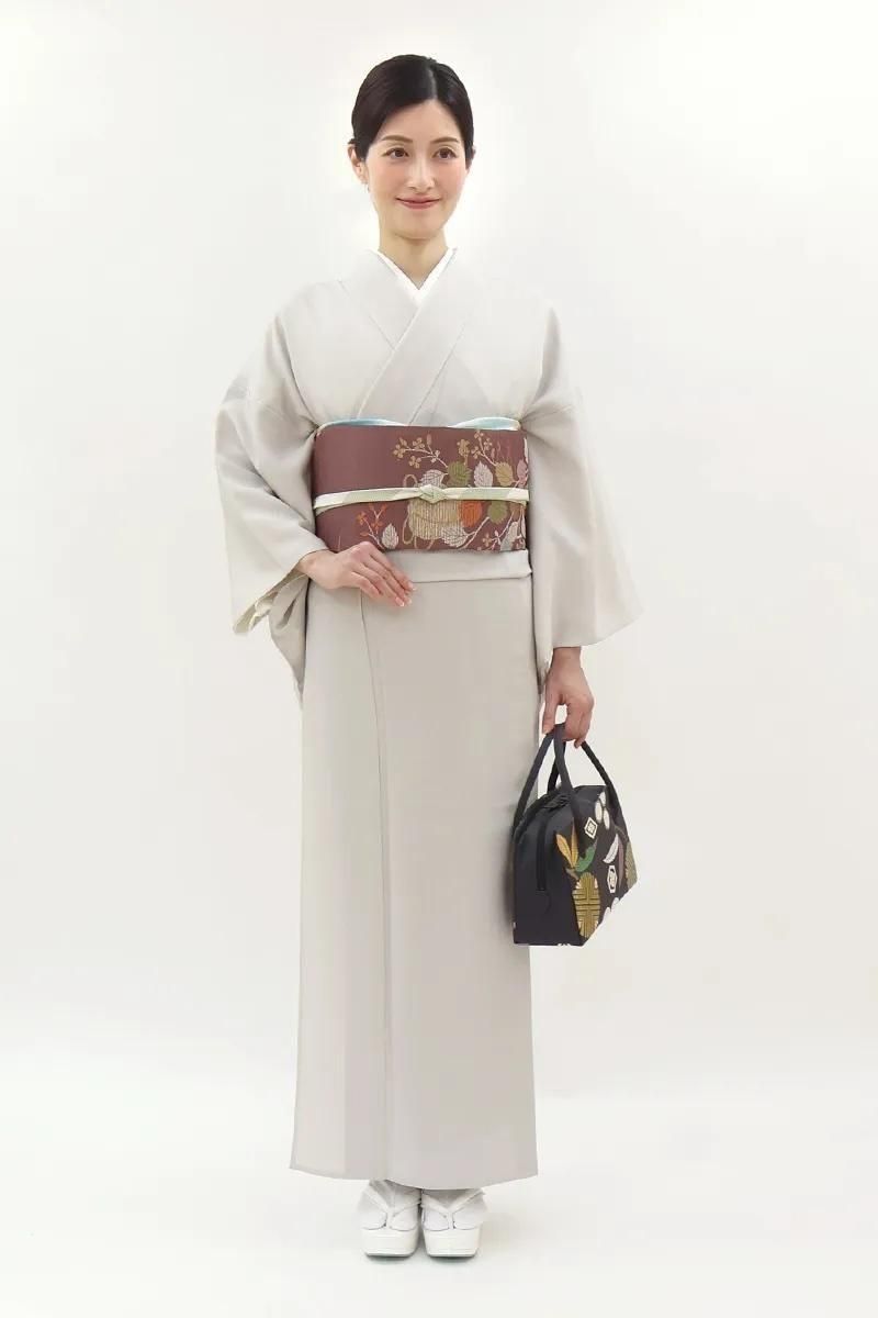 あおき【C-3100-2】単衣 江戸小紋 絹鼠色 万筋（反端付）（N） :身丈