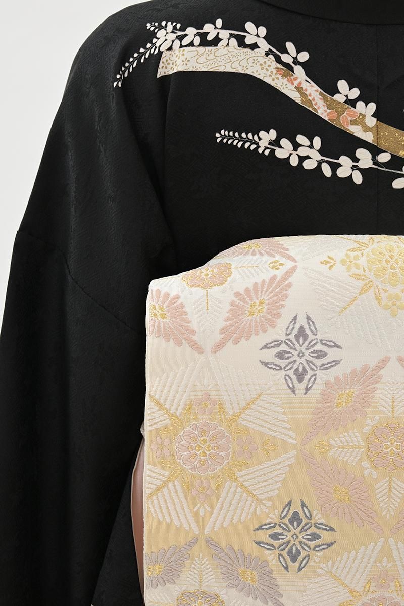 銀座【L-8497】袋帯 鳥の子色×乳白色 吉祥菊松文 - 銀座きもの青木