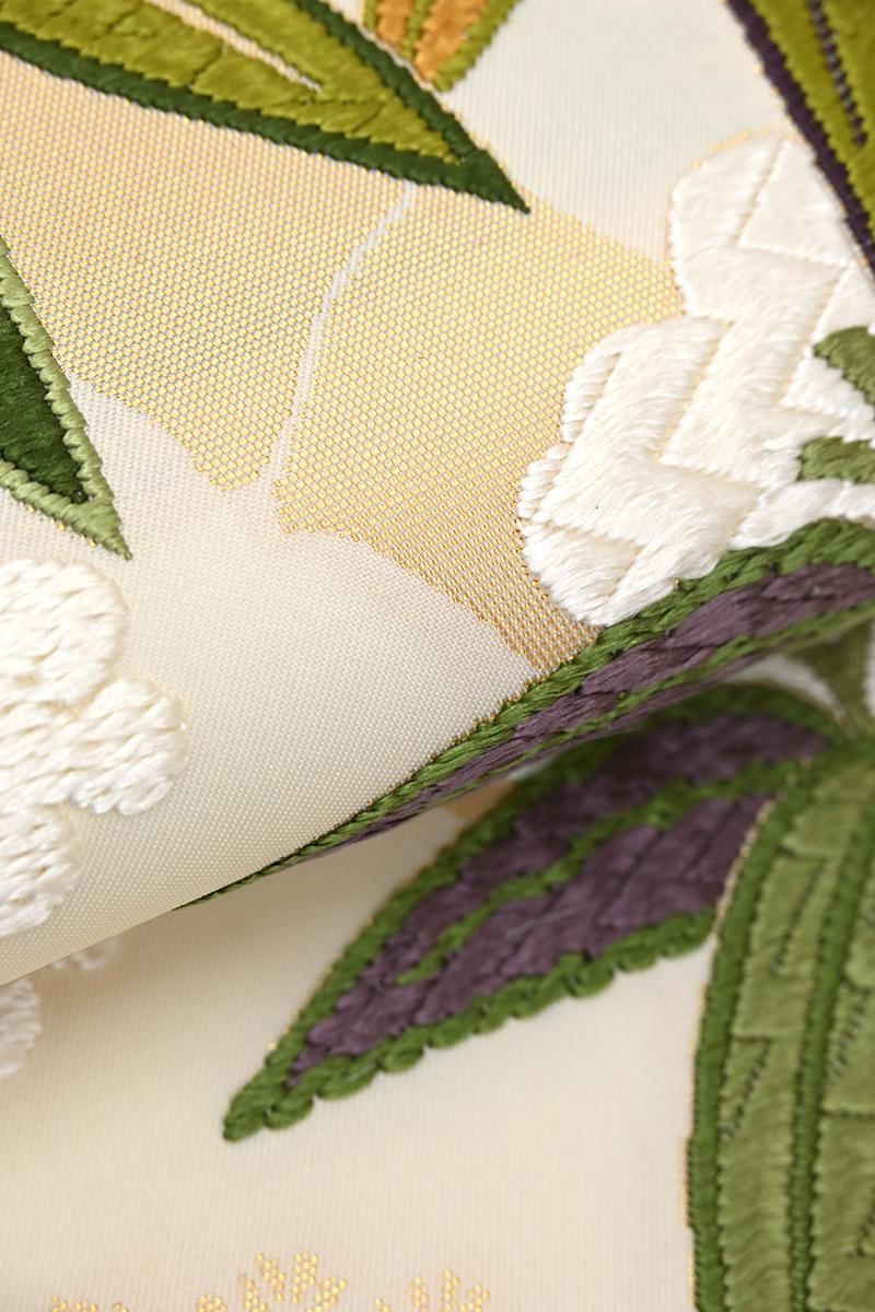 銀座【帯5807】西陣 織文意匠鈴木製 唐綾錦 袋帯 白色「雪中若竹文様