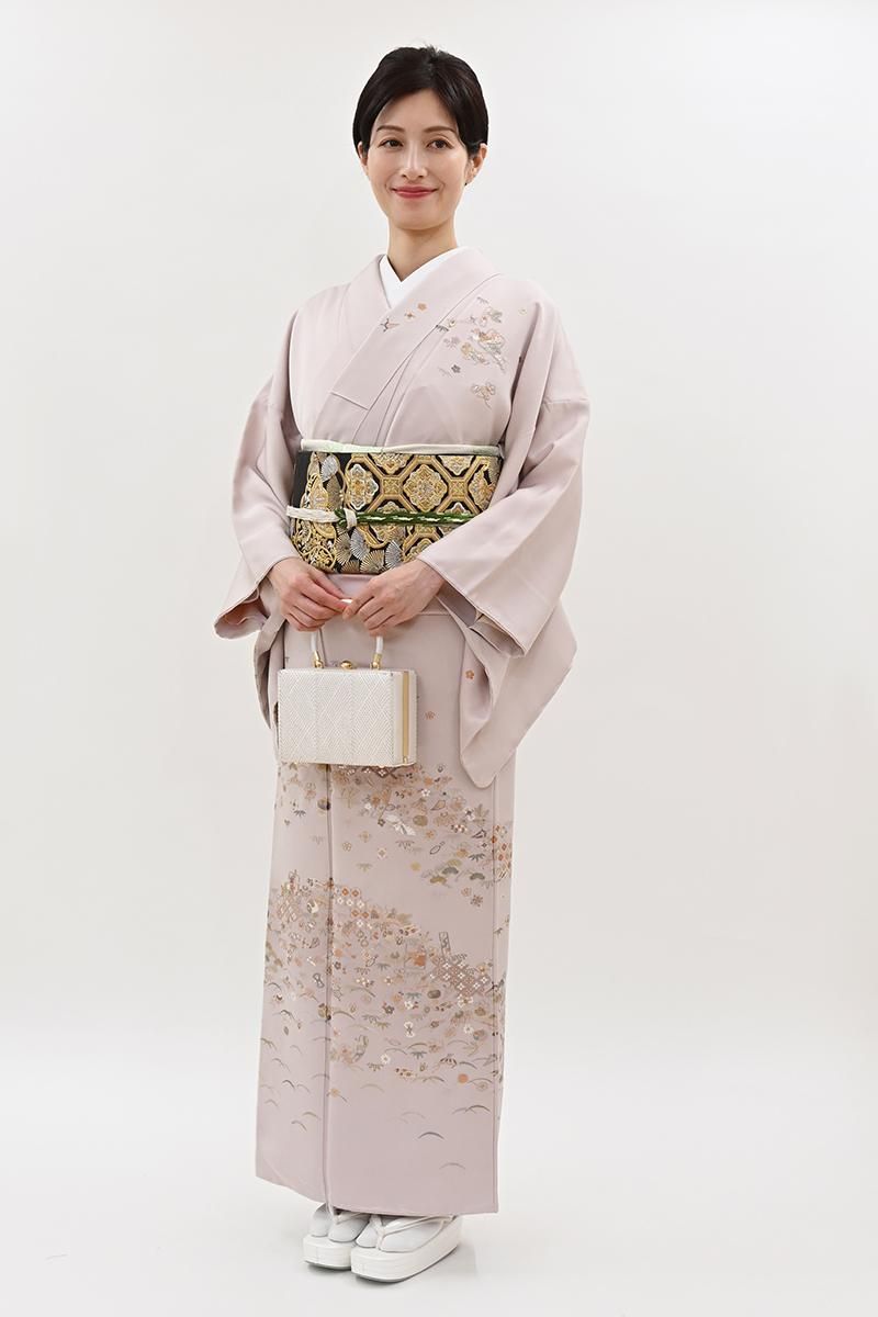 銀座【B-4345】刺繍 訪問着 灰桜色 松竹梅に宝尽くし文など:身丈169.5