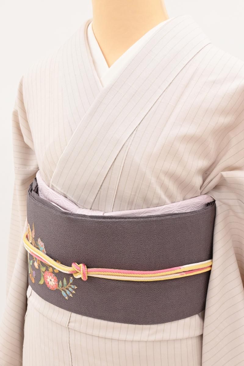 銀座【D-3994】結城紬地 小紋 薄梅鼠色 竪縞（証紙付） :身丈159/裄67