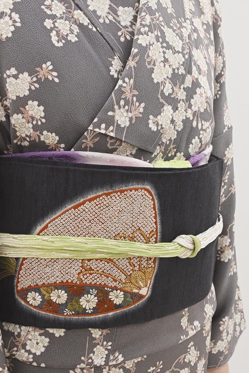 銀座【L-8701】紬地 刺繍 袋帯 紺鼠色 貝合わせ文 - 銀座きもの青木