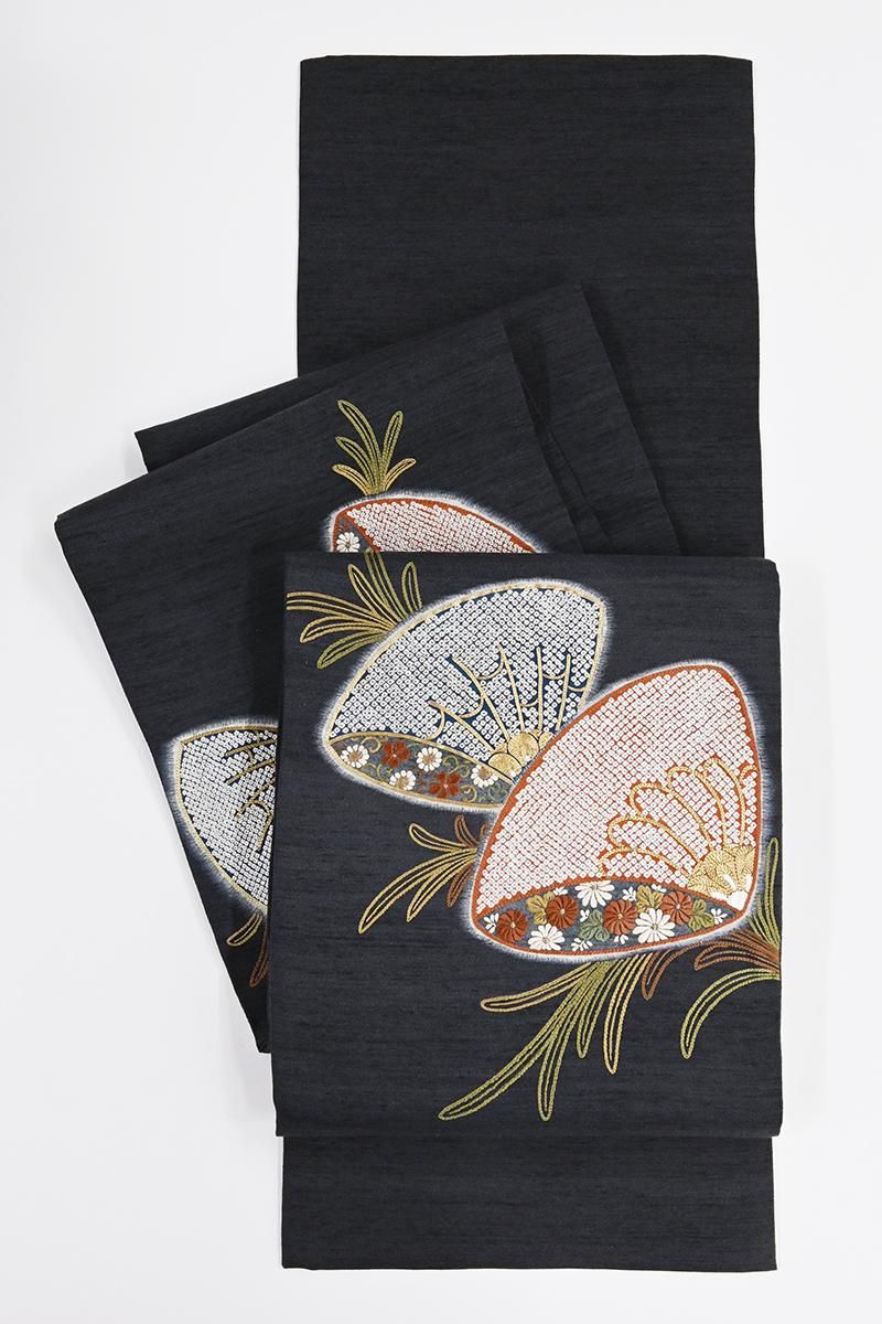 銀座【L-8701】紬地 刺繍 袋帯 紺鼠色 貝合わせ文 - 銀座きもの青木