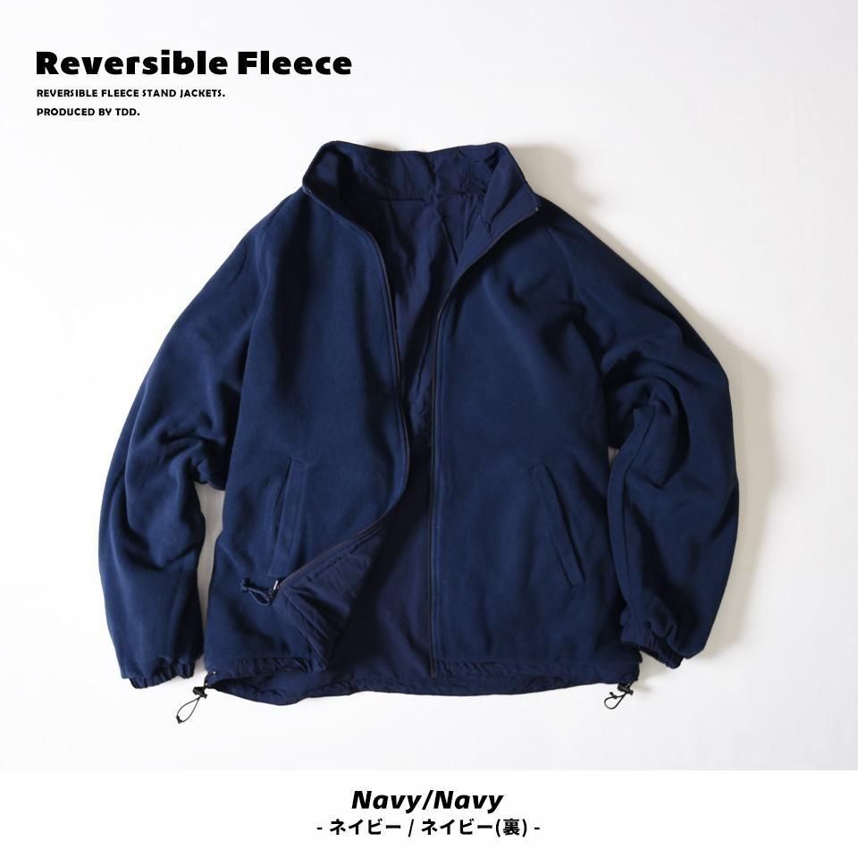 90年代を彷彿とさせるリバーシブルアウター ナイロンジャケット