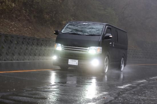 ハイエース コンプリートカー CHECKMAN