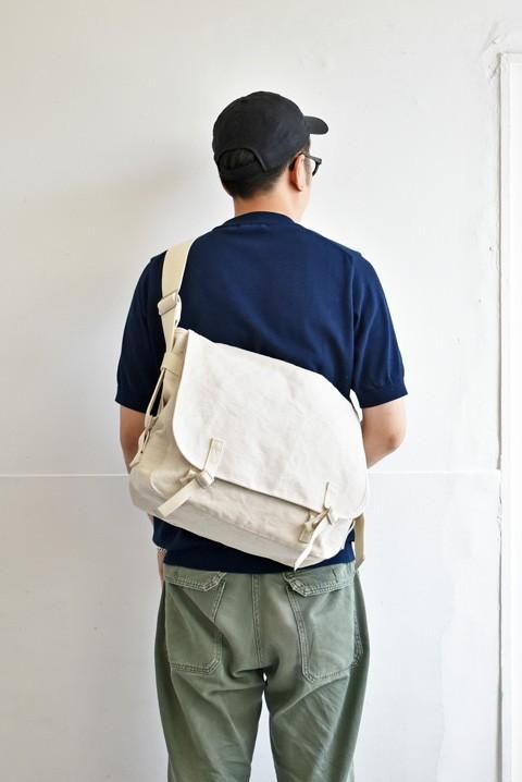 SLOW＆CO（スロウ） truck French army shoulder bag アイボリー - ZABOU