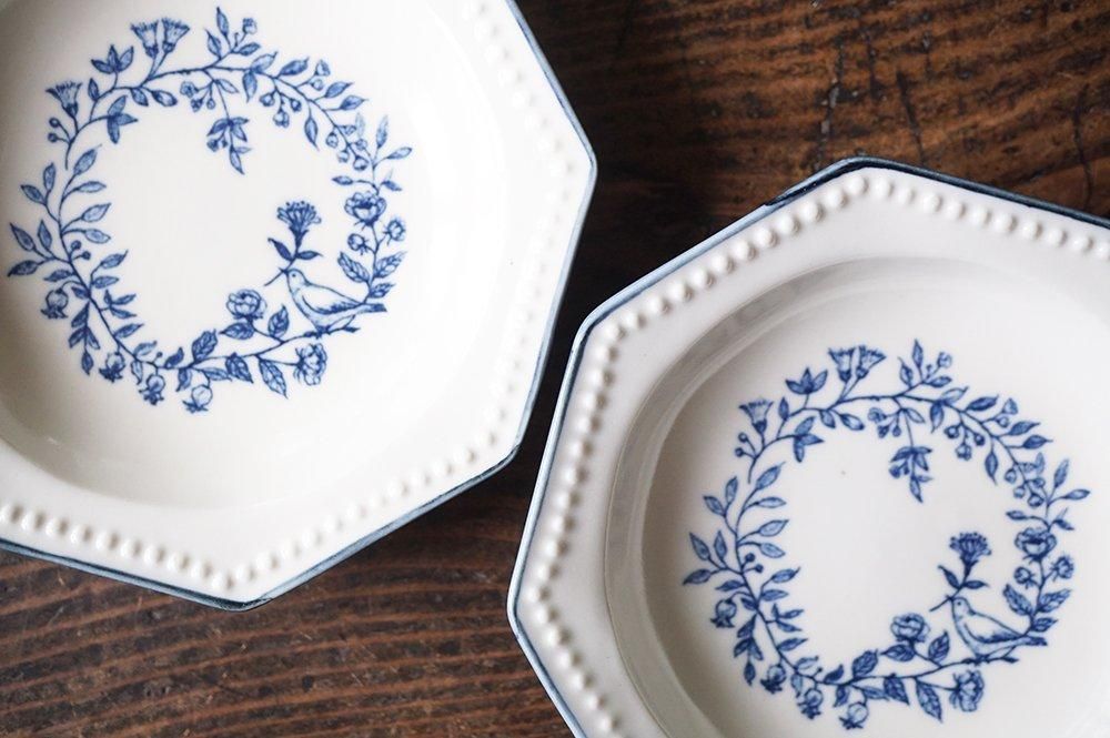 ル19 八角洋皿 小 花を運ぶ鳥 - 益子焼の小さな窯元「よしざわ窯