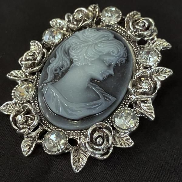 ITALY SILVER900 シェルカメオブローチ 貴婦人 楕円形 ペンダント