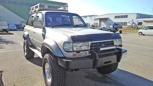 ランクル80用バグガードはフィッテングも良く、30分弱で取り付け